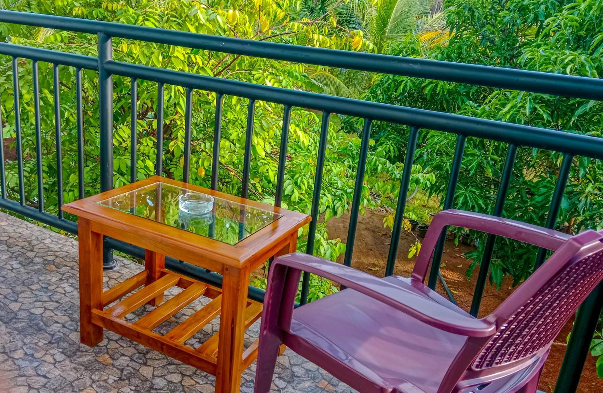 Dew Ashi Homestay Sigirîya Extérieur photo