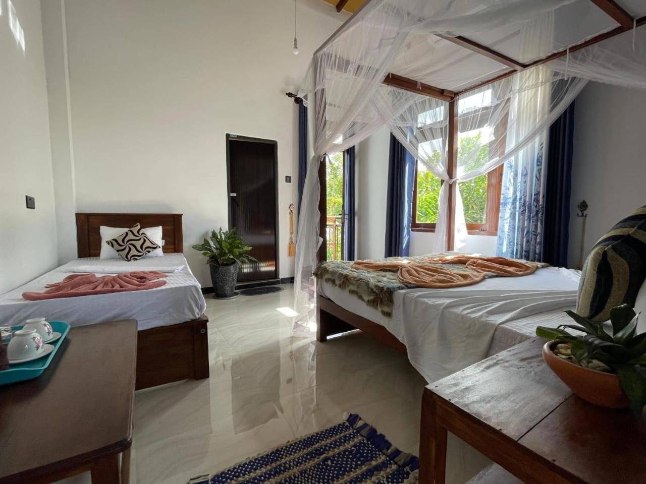 Dew Ashi Homestay Sigirîya Extérieur photo